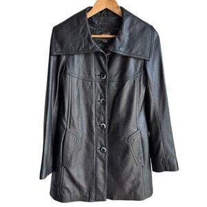 Danier Black Leather Coat Womens M Button Front Jacket Warm Fall Winter EUC!
